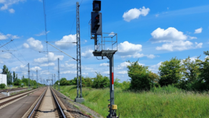 Neues Signal in Landsberg (Copyright:  DB InfraGO AG, Digitale Schiene Deutschland / H. Taschowsky)