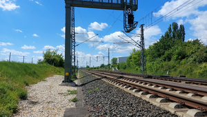 New signal bracket in Landsberg (Copyright: DB InfraGO AG, Digitale Schiene Deutschland / H. Taschowsky)