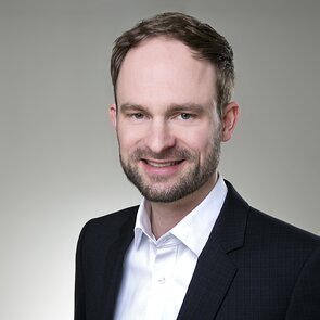 Portrait Foto von Dr. Moritz Heimes