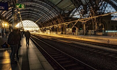 The picture shows the track area of Dresden's central station