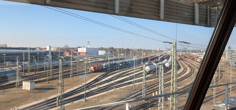 Ingolstadt Hauptbahnhof inklusive Rangiergleise (Copyright: DB InfraGO AG, Digitale Schiene Deutschland)